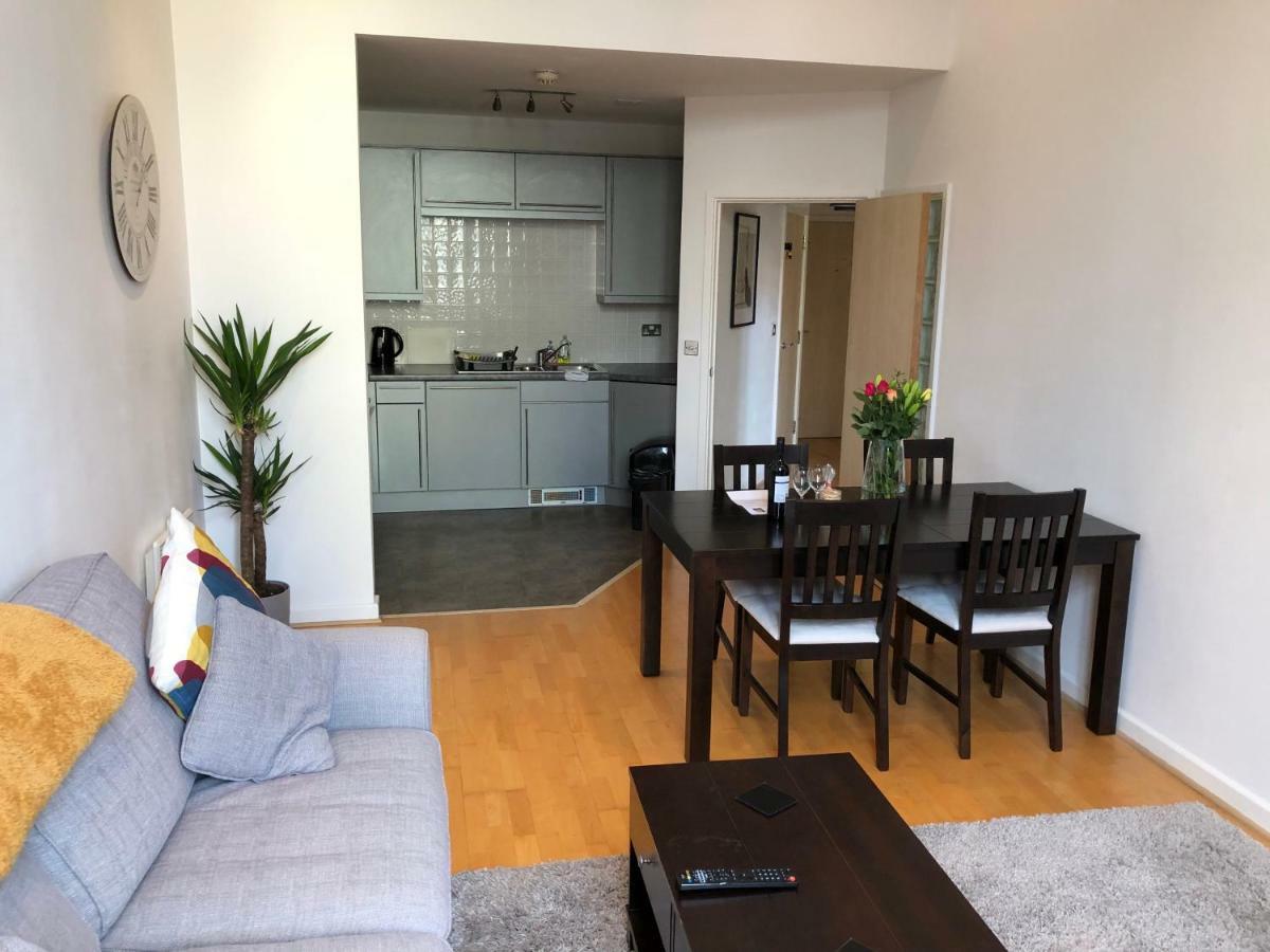 Stylish City Centre Apartment Cardiff Kültér fotó